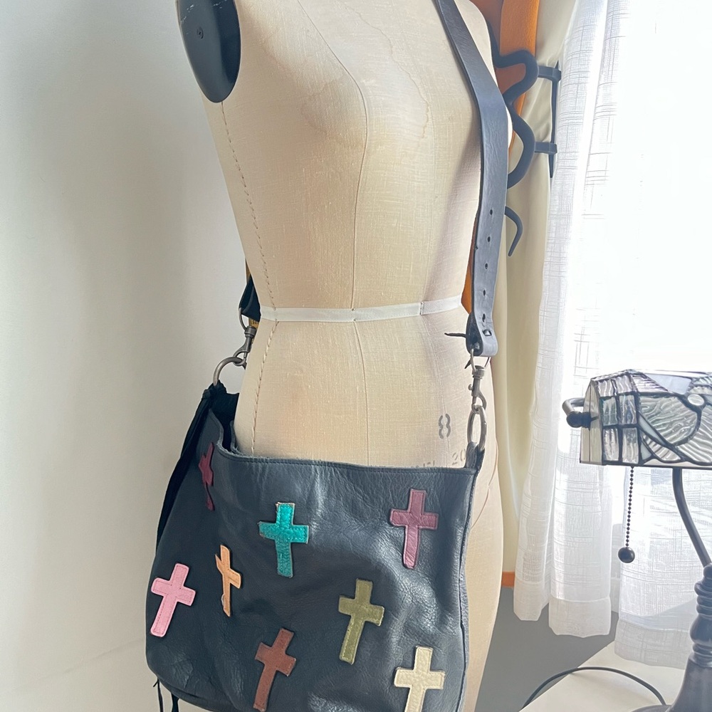 Multicolor Cross Pattern Leather Shoulder Bag